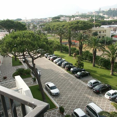 Grand Hotel L'Approdo Terracina Eksteriør billede