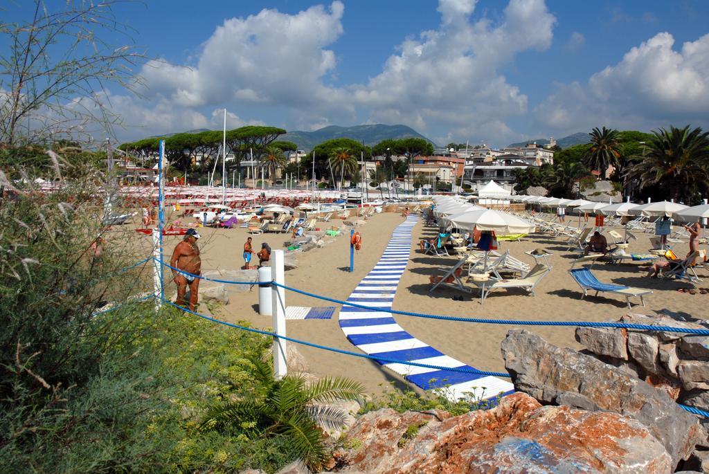 Grand Hotel L'Approdo Terracina Eksteriør billede